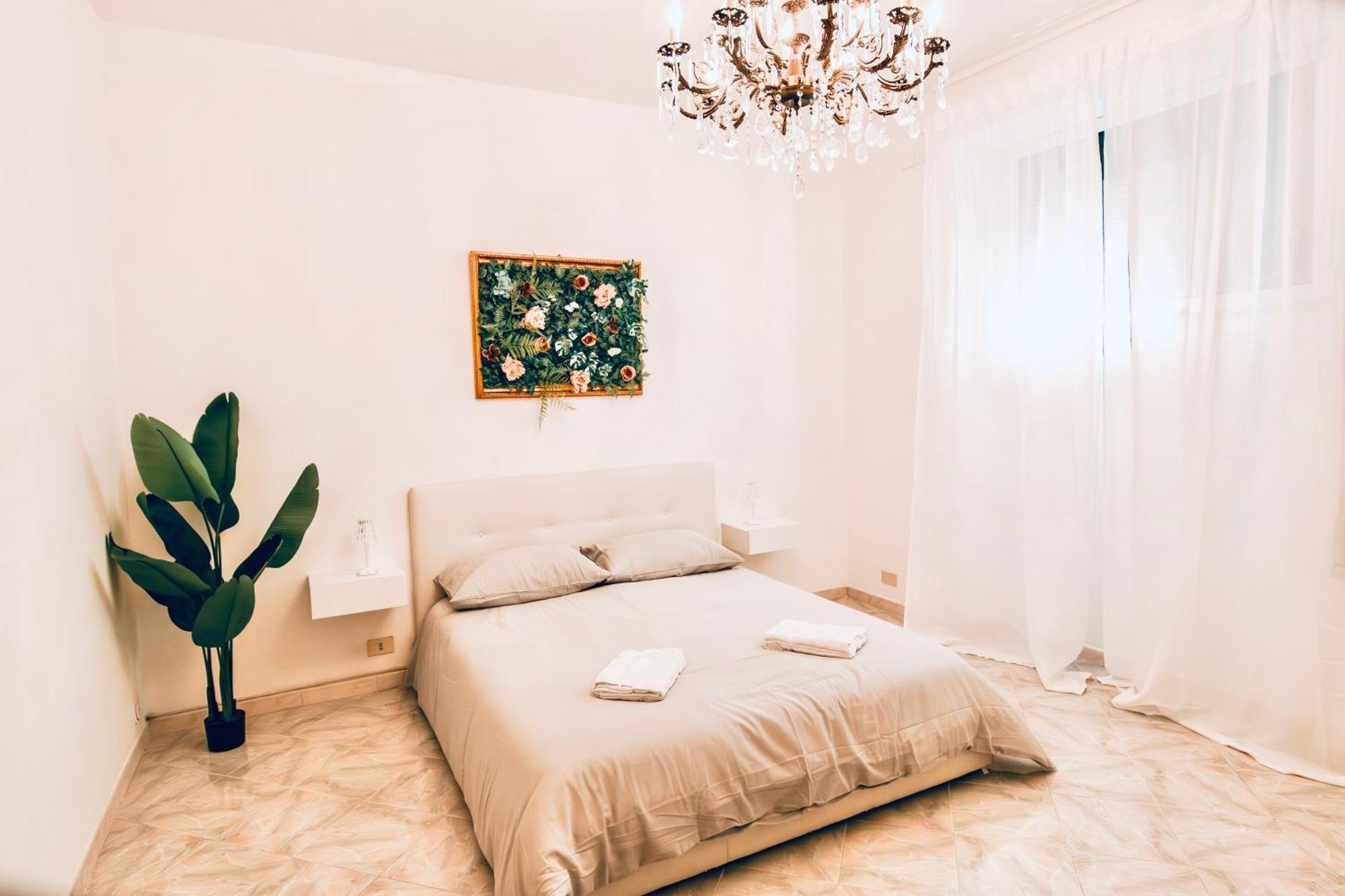 Golden Luxury Home - San Giovanni - 10 Min To Basilica Of San Giovanni - 25 Min To Colosseum Roma Ngoại thất bức ảnh